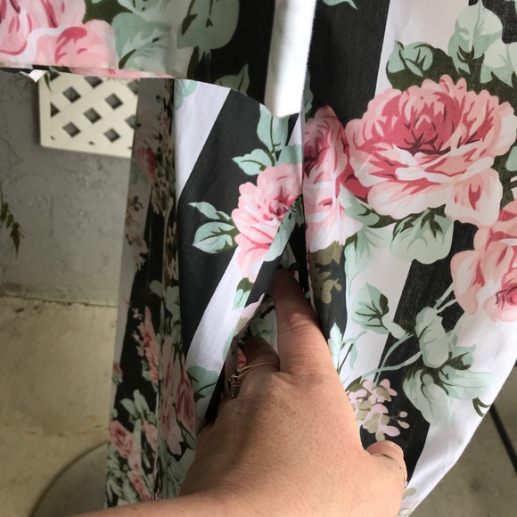 SOLD ANTHONY RICHARDS Floral House Coat Caftan - Picture 6 of 8